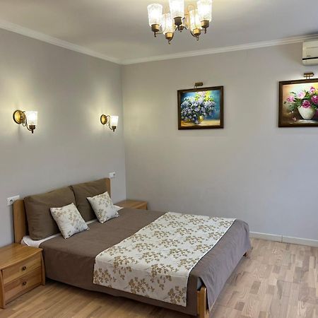 Apartment Kvitka Λβιβ Εξωτερικό φωτογραφία