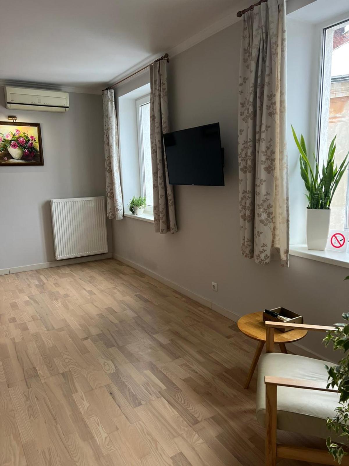 Apartment Kvitka Λβιβ Εξωτερικό φωτογραφία